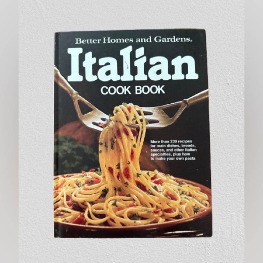 Better Homes And Gardens Italian Cookbook - Black Cover